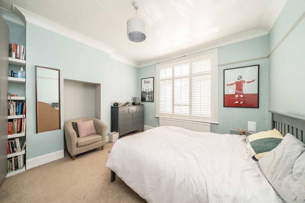 Jacksons 5 bedroom property for sale in Wyatt Park Road, Streatham