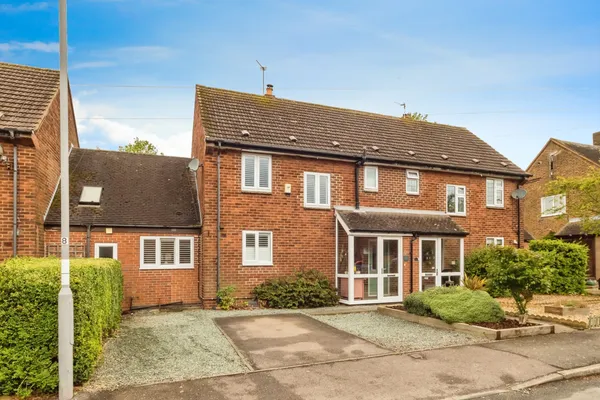 Trenchard Close, Newton, Nottingham, ...