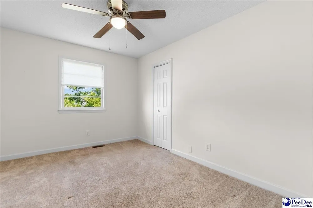5505 Country Ln, Timmonsville, SC 29161