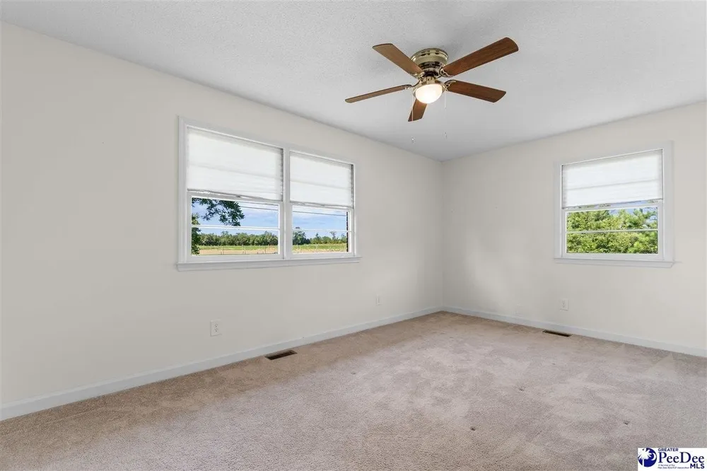 5505 Country Ln, Timmonsville, SC 29161