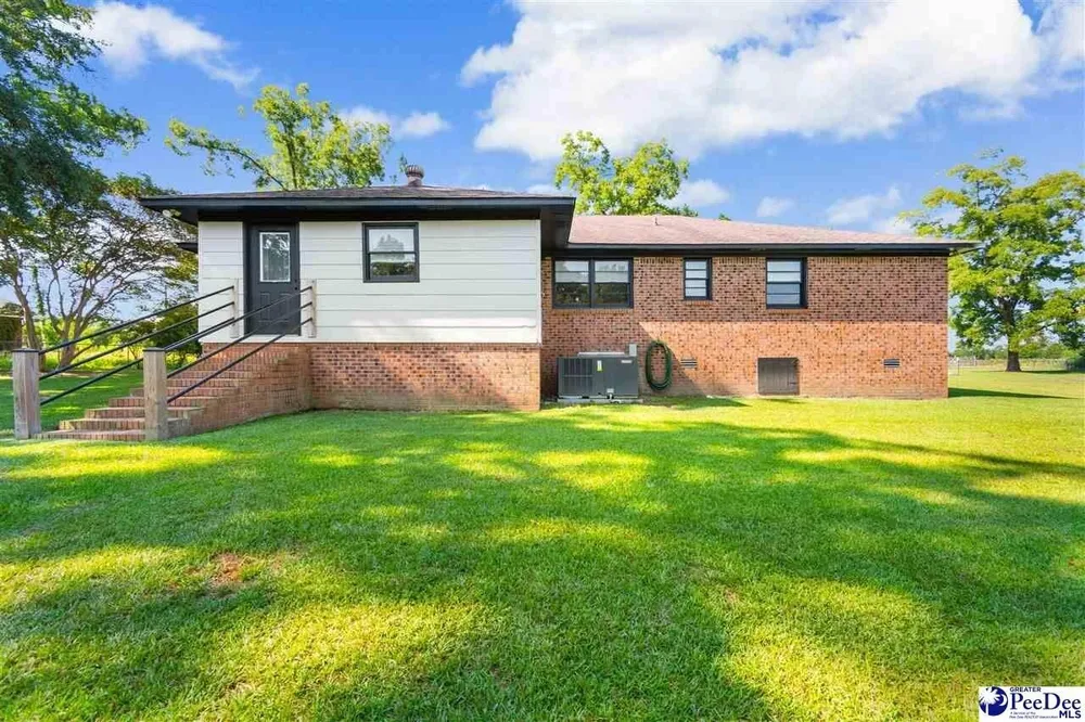 5505 Country Ln, Timmonsville, SC 29161