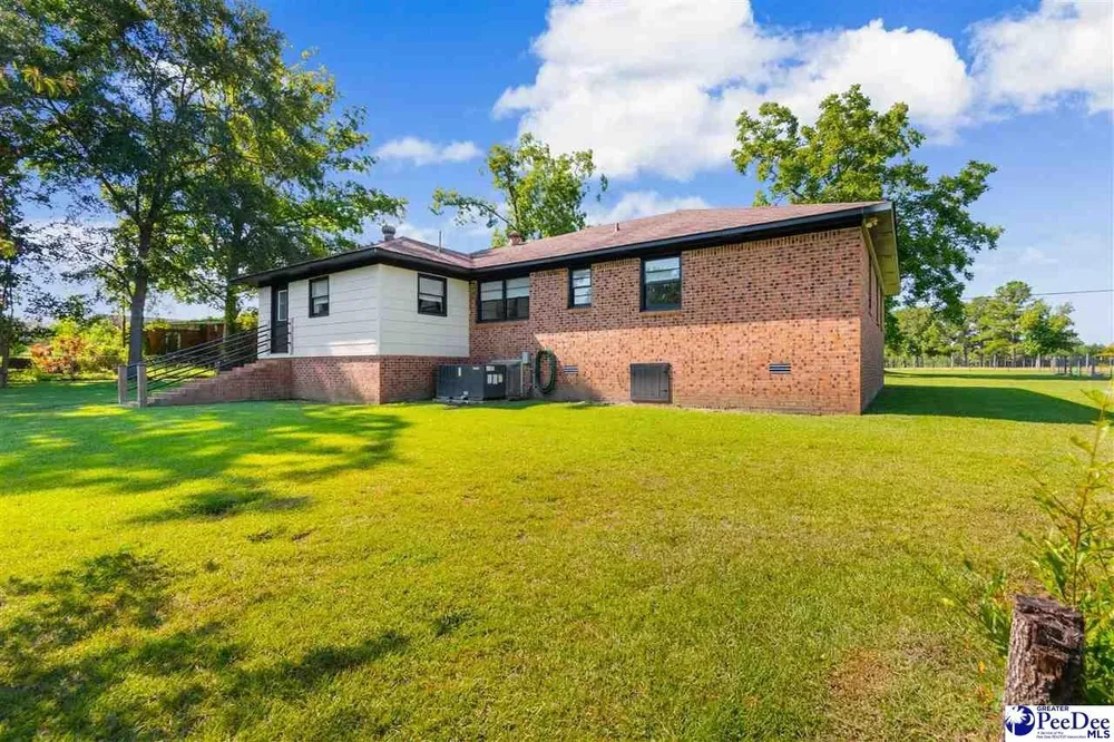 5505 Country Ln, Timmonsville, SC 29161