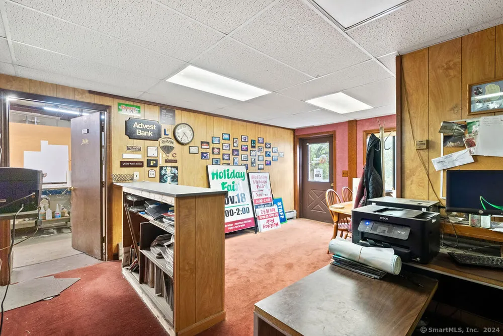 210 Brewer St, East Hartford, CT 06118