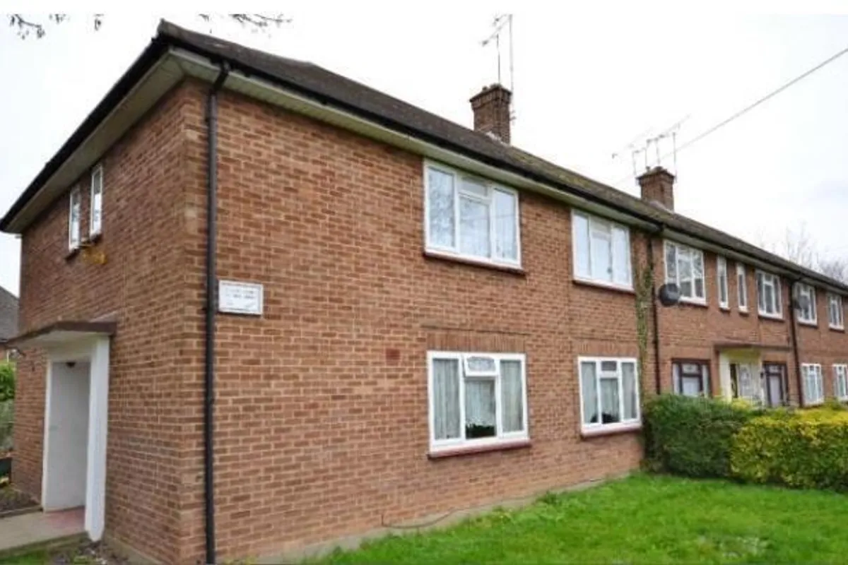 Hawthorn Avenue