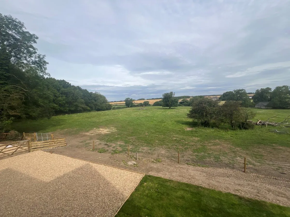 TOP COTTAGES, WOODNOOK