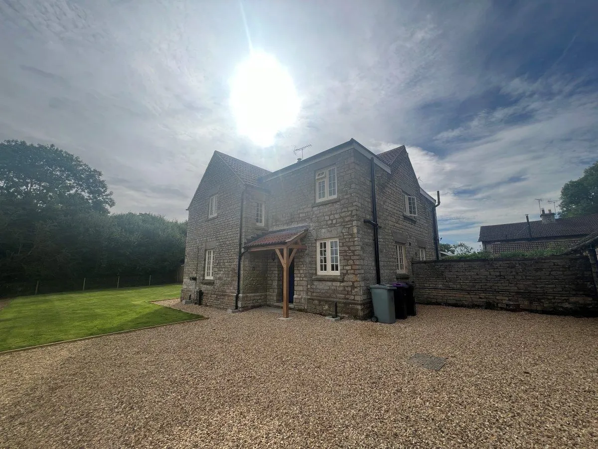 TOP COTTAGES, WOODNOOK