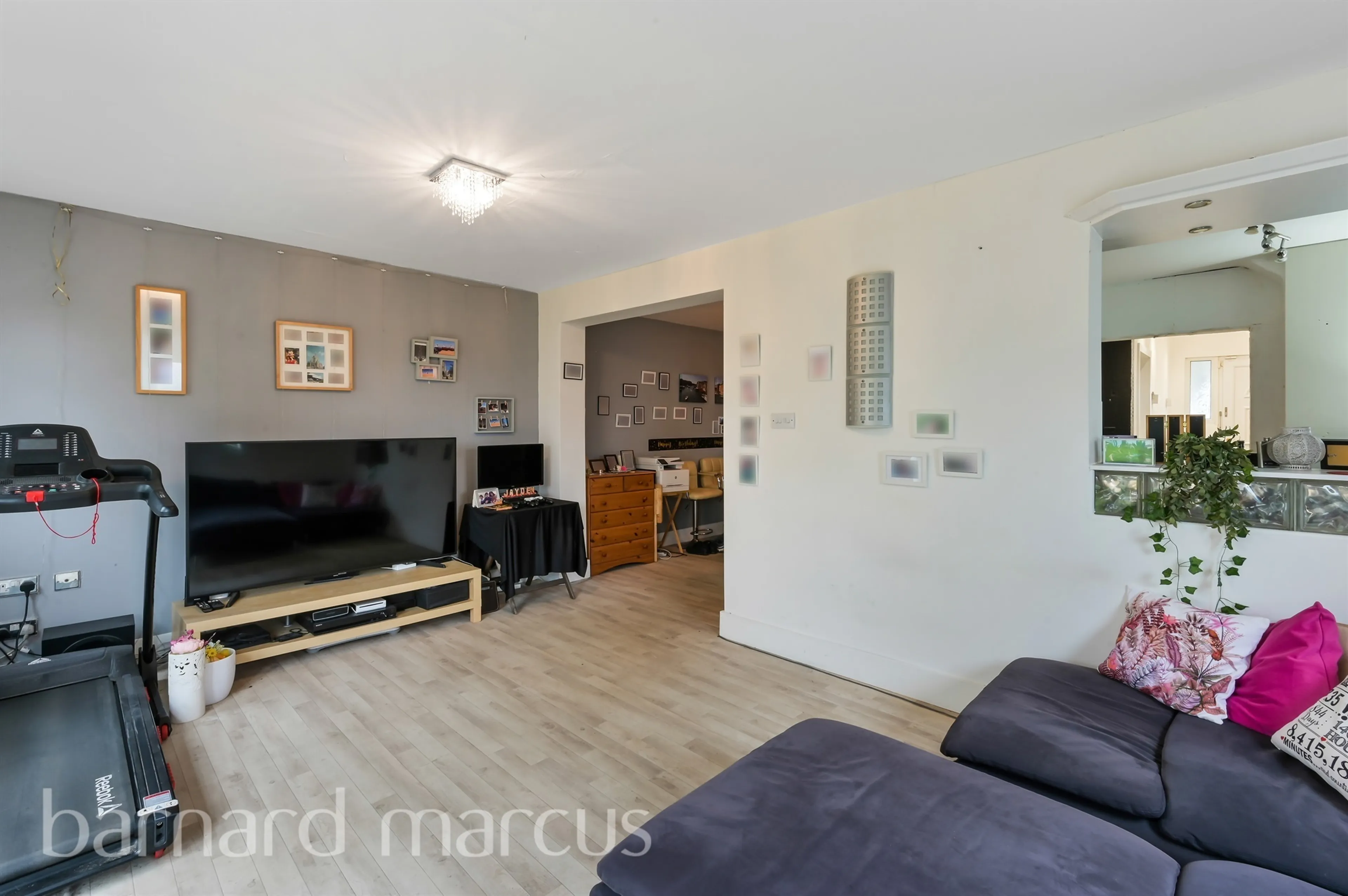 Property at Sutton Way, Heston