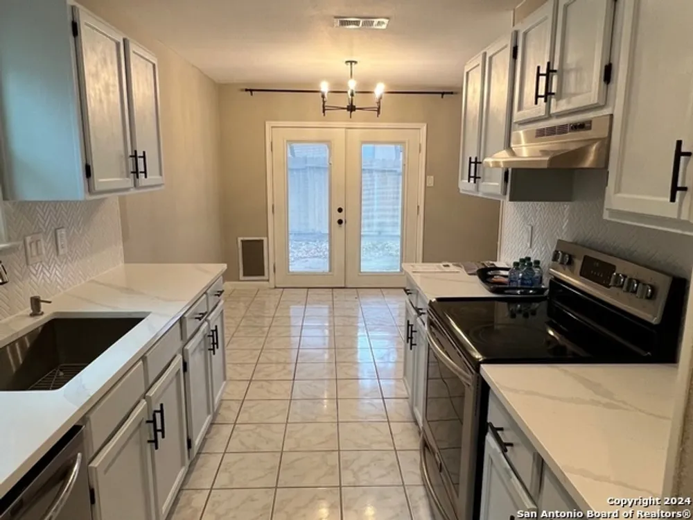 7122 Mountain Grove, San Antonio, TX 78250