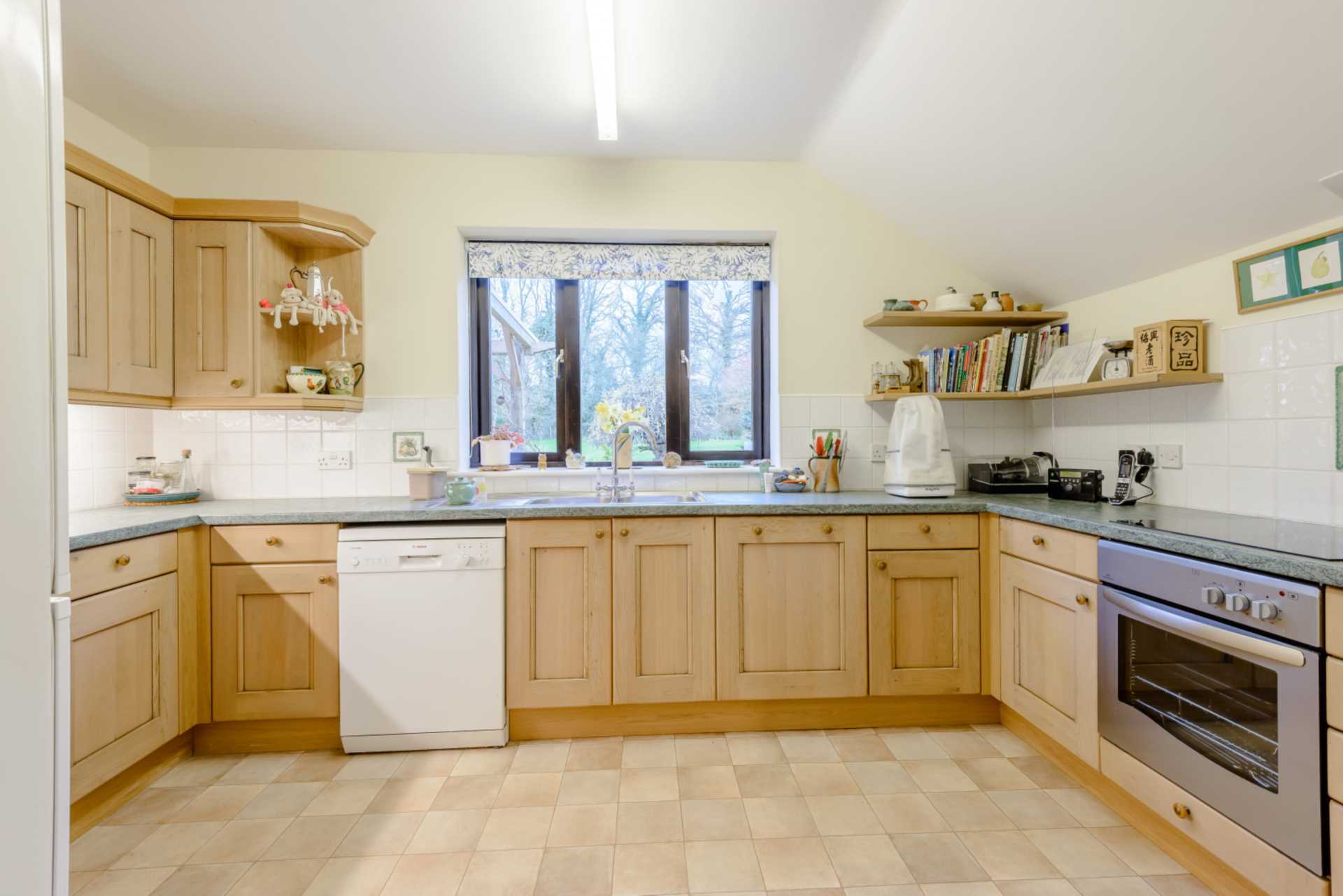 Shillingstone, Dorset Image 11