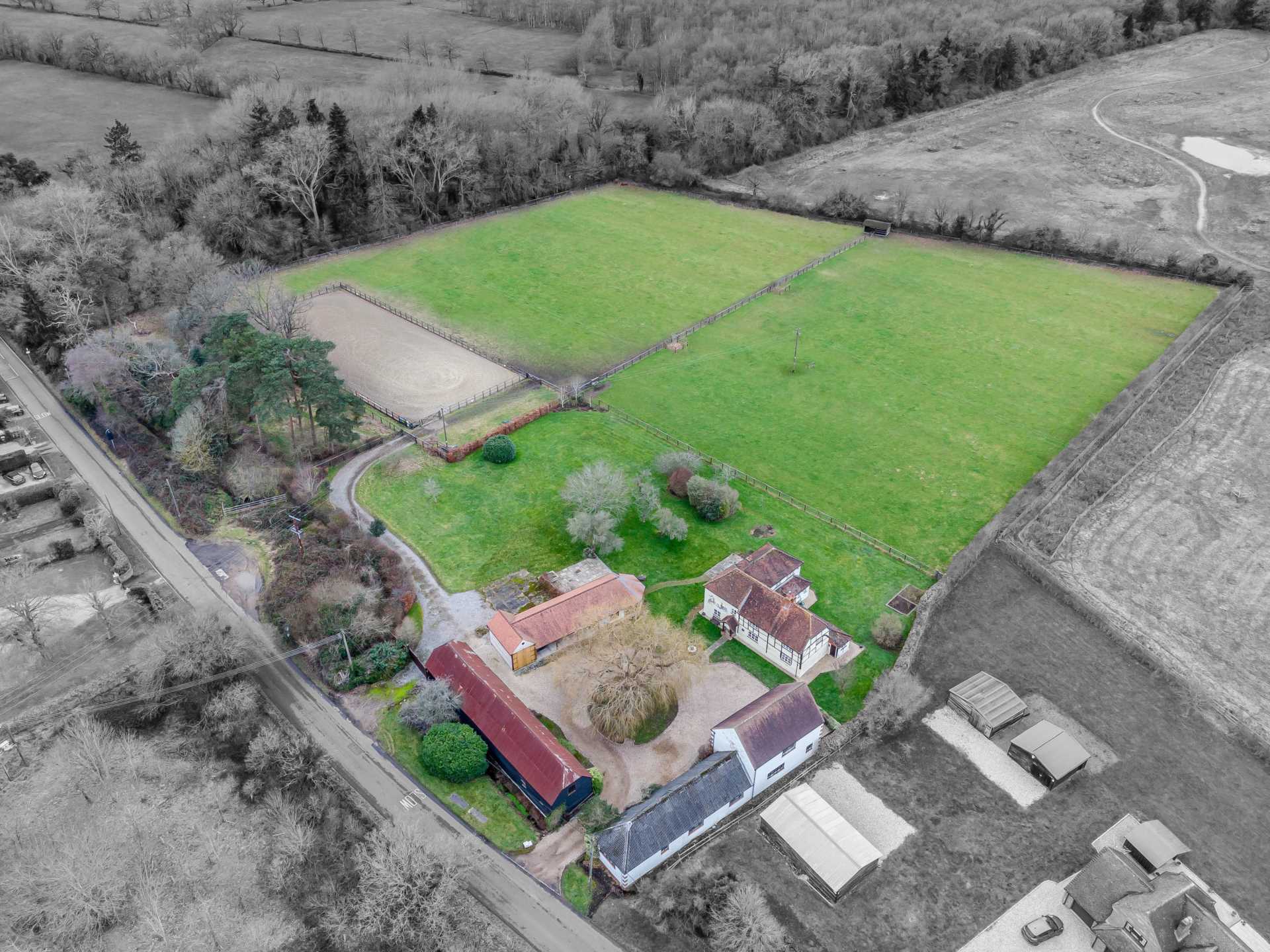 Finchampstead, Berkshire Image 3