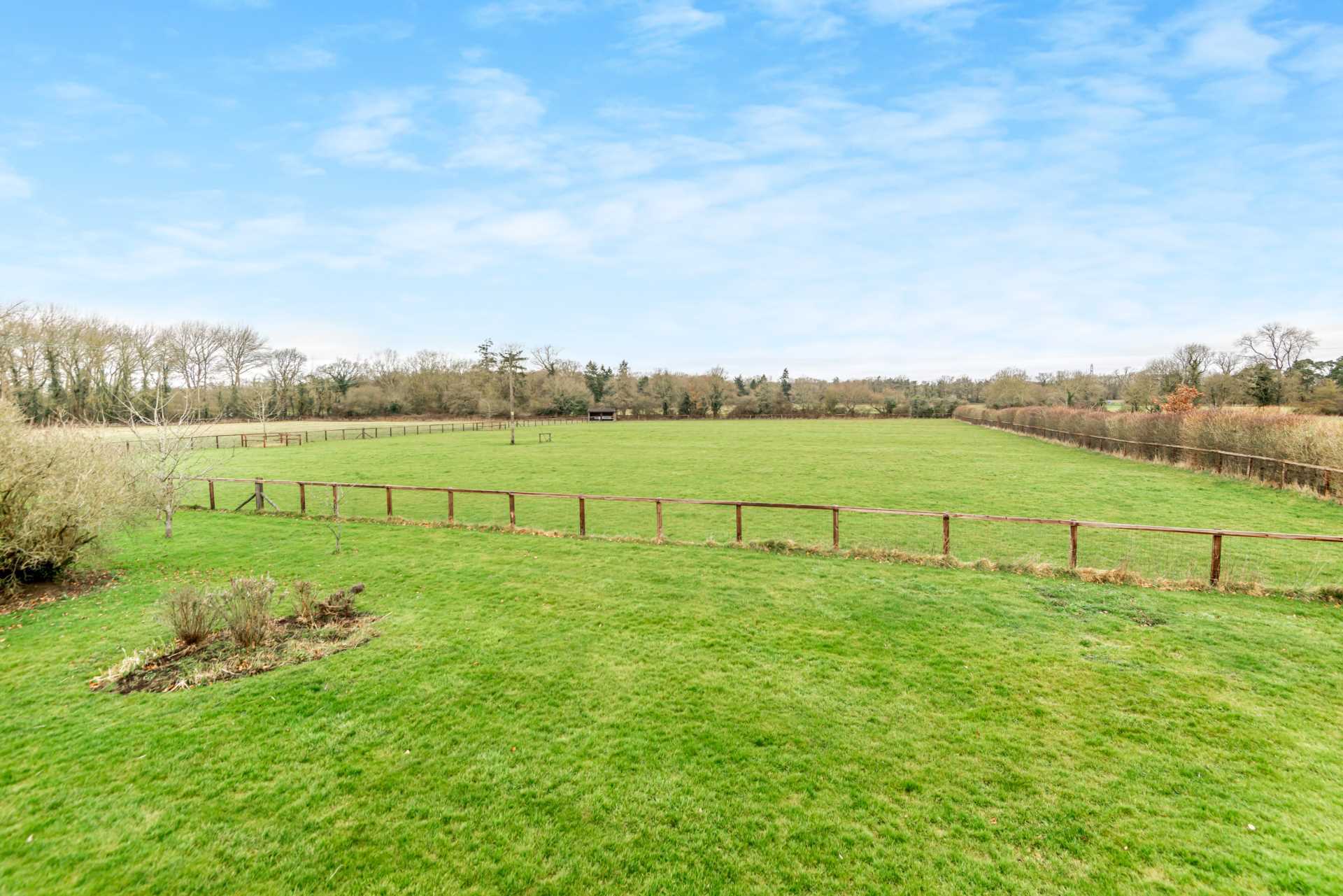 Finchampstead, Berkshire Image 8
