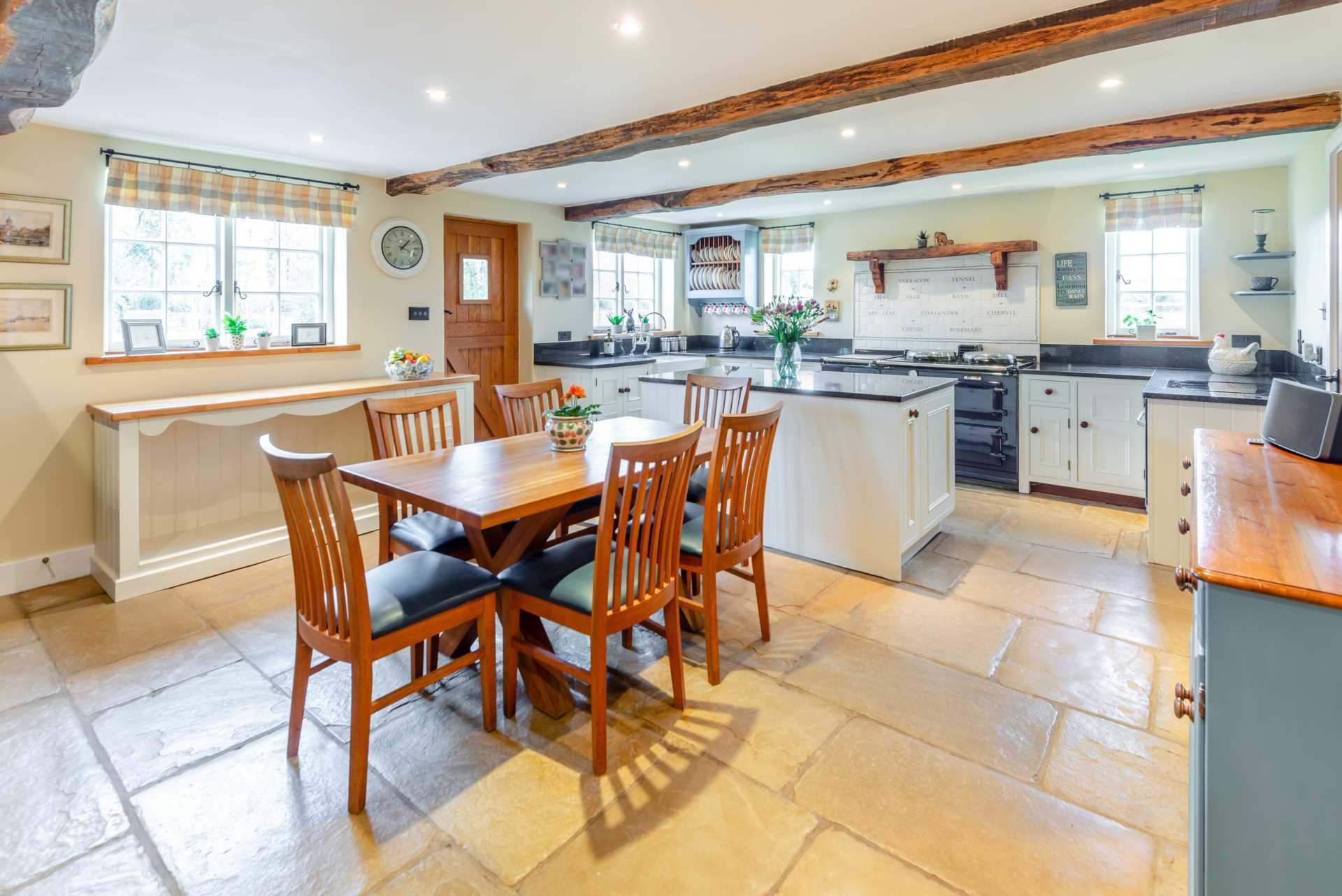 Finchampstead, Berkshire Image 24