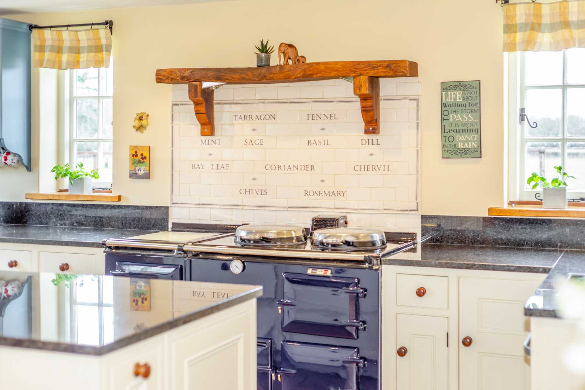 Finchampstead, Berkshire Image 25