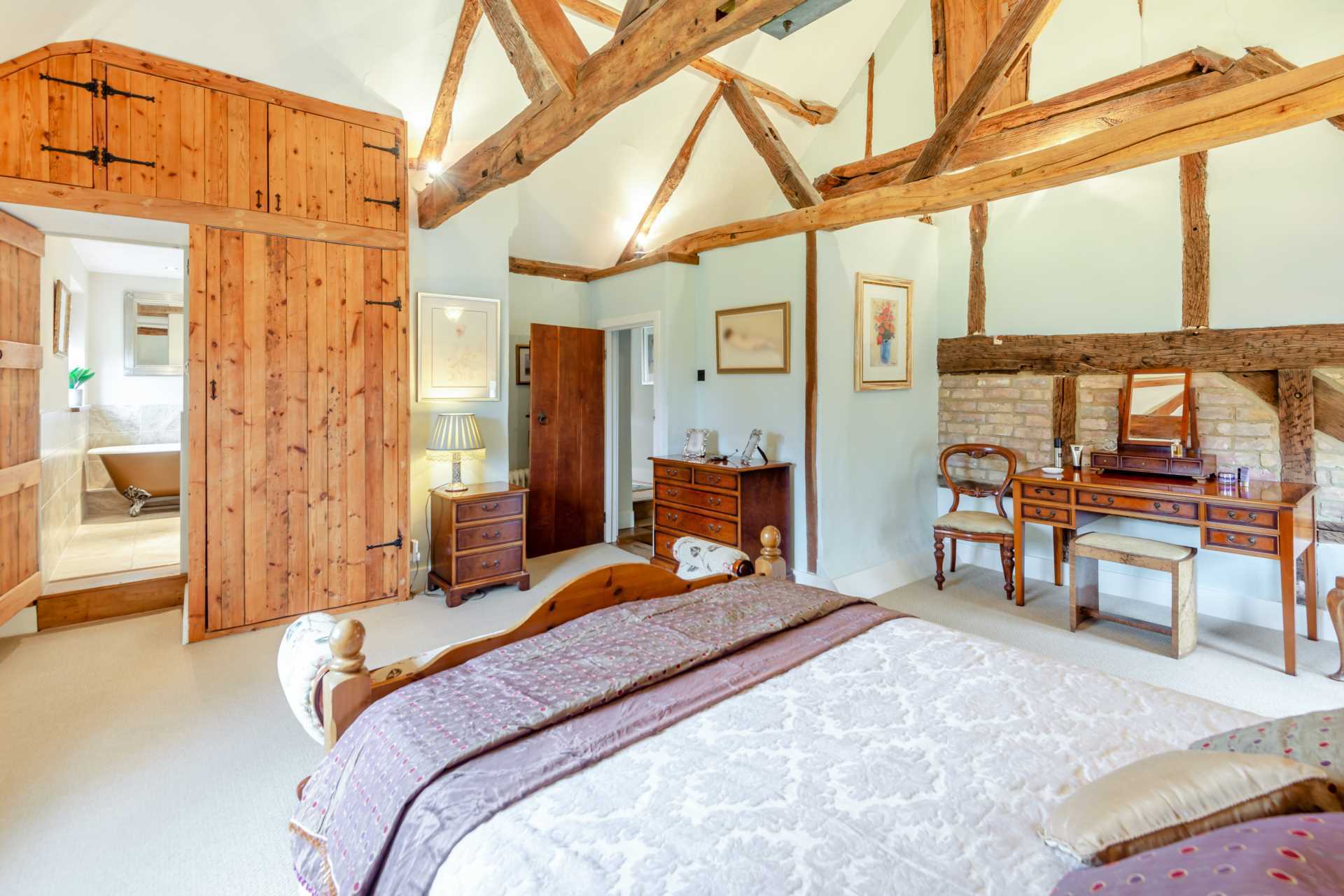Finchampstead, Berkshire Image 34