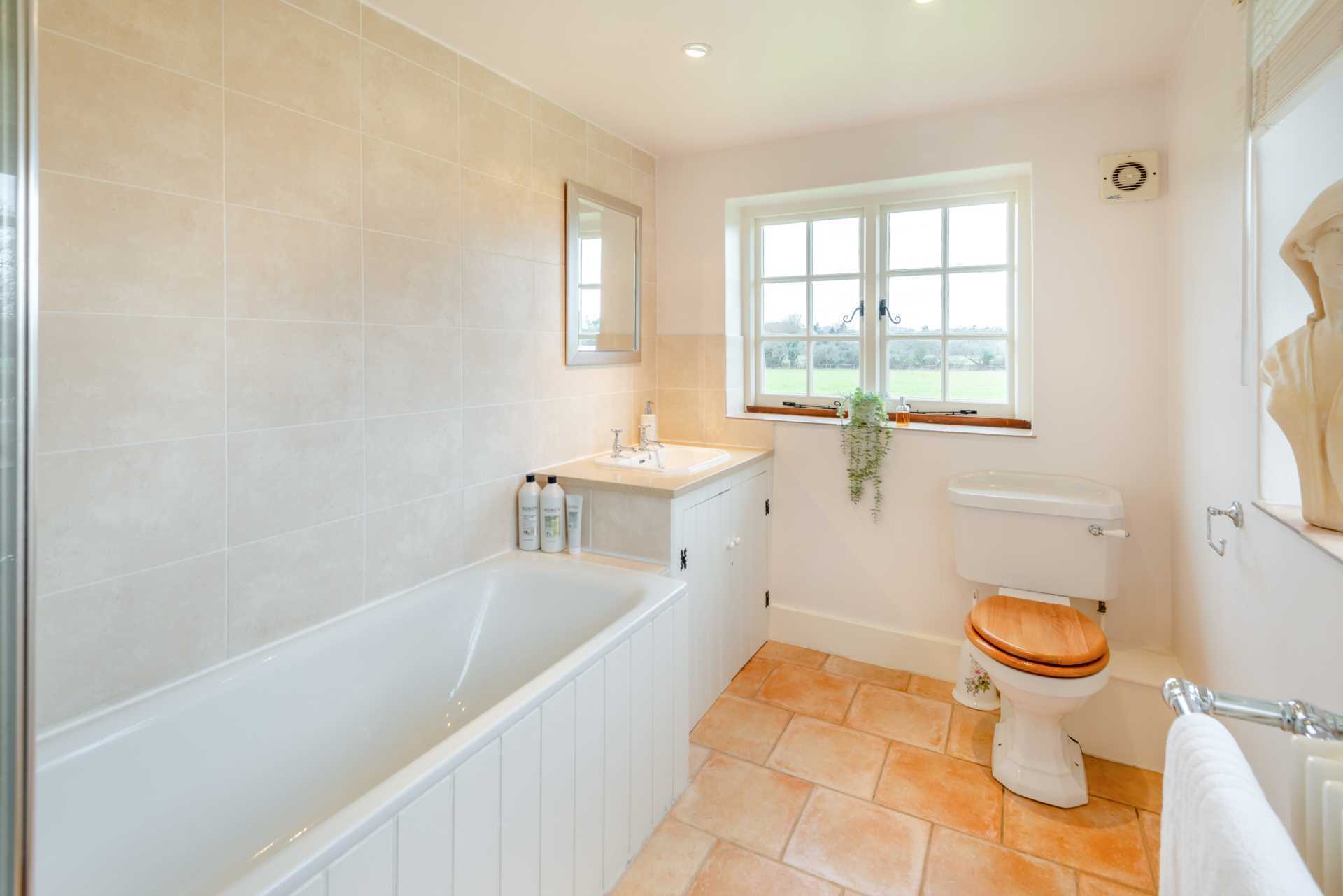 Finchampstead, Berkshire Image 40