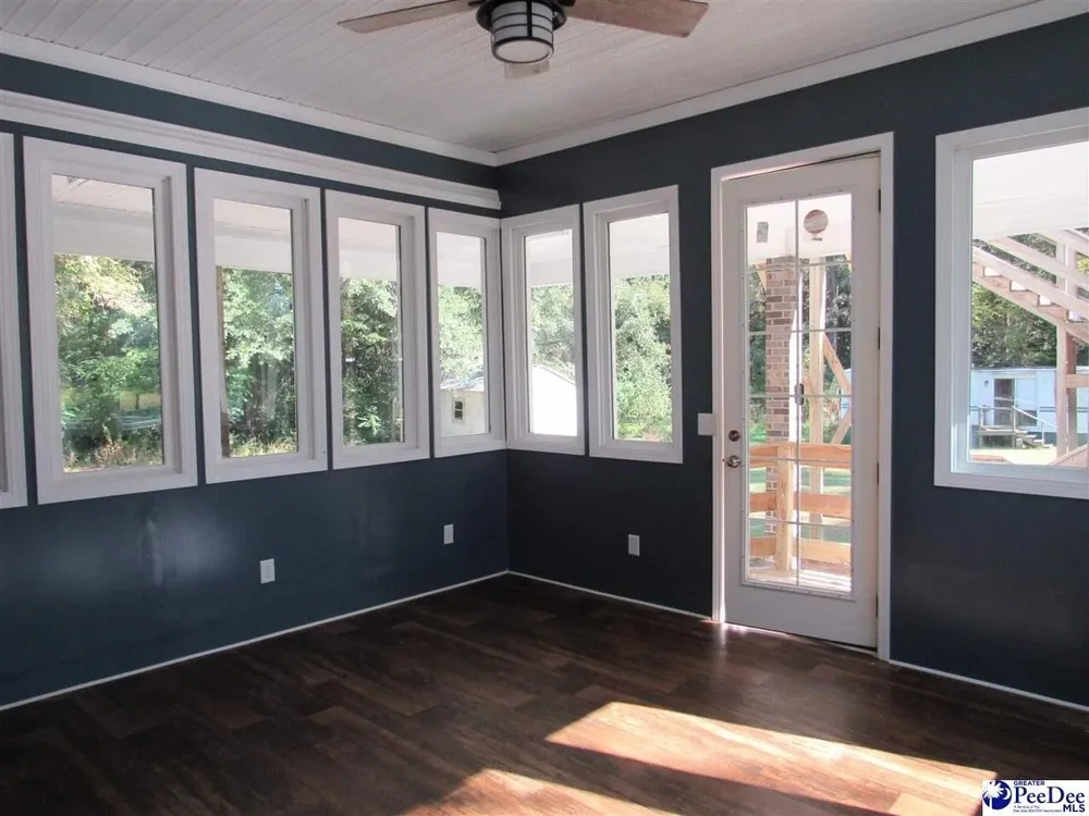1122 Olanta Hwy, Effingham, SC 29541
