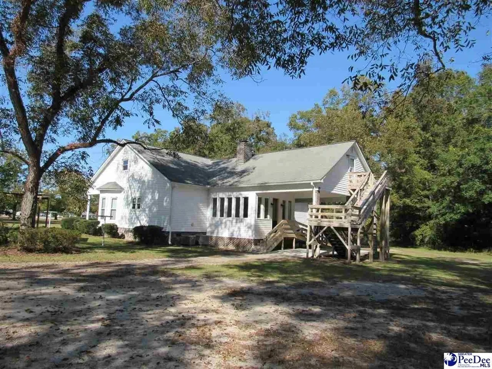 1122 Olanta Hwy, Effingham, SC 29541