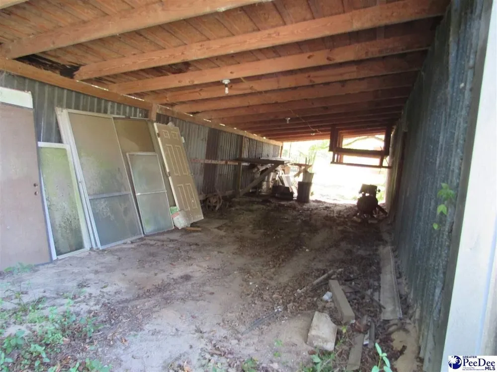 1122 Olanta Hwy, Effingham, SC 29541