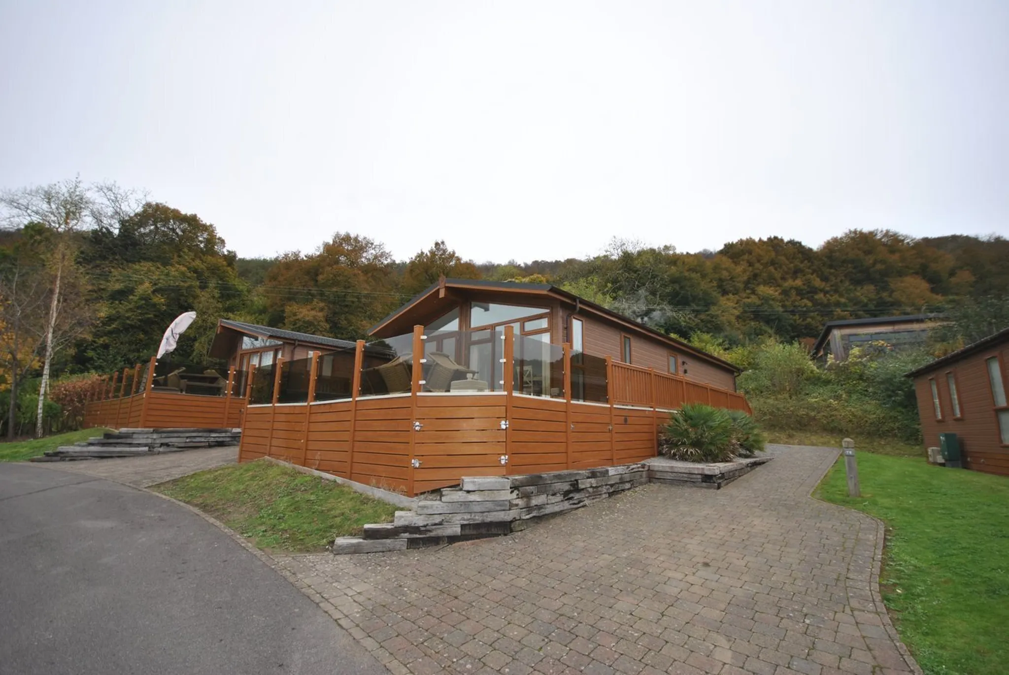 https://mr0.homeflow-assets.co.uk/files/photo/image/42543/6579/_x_/45581906.jpg