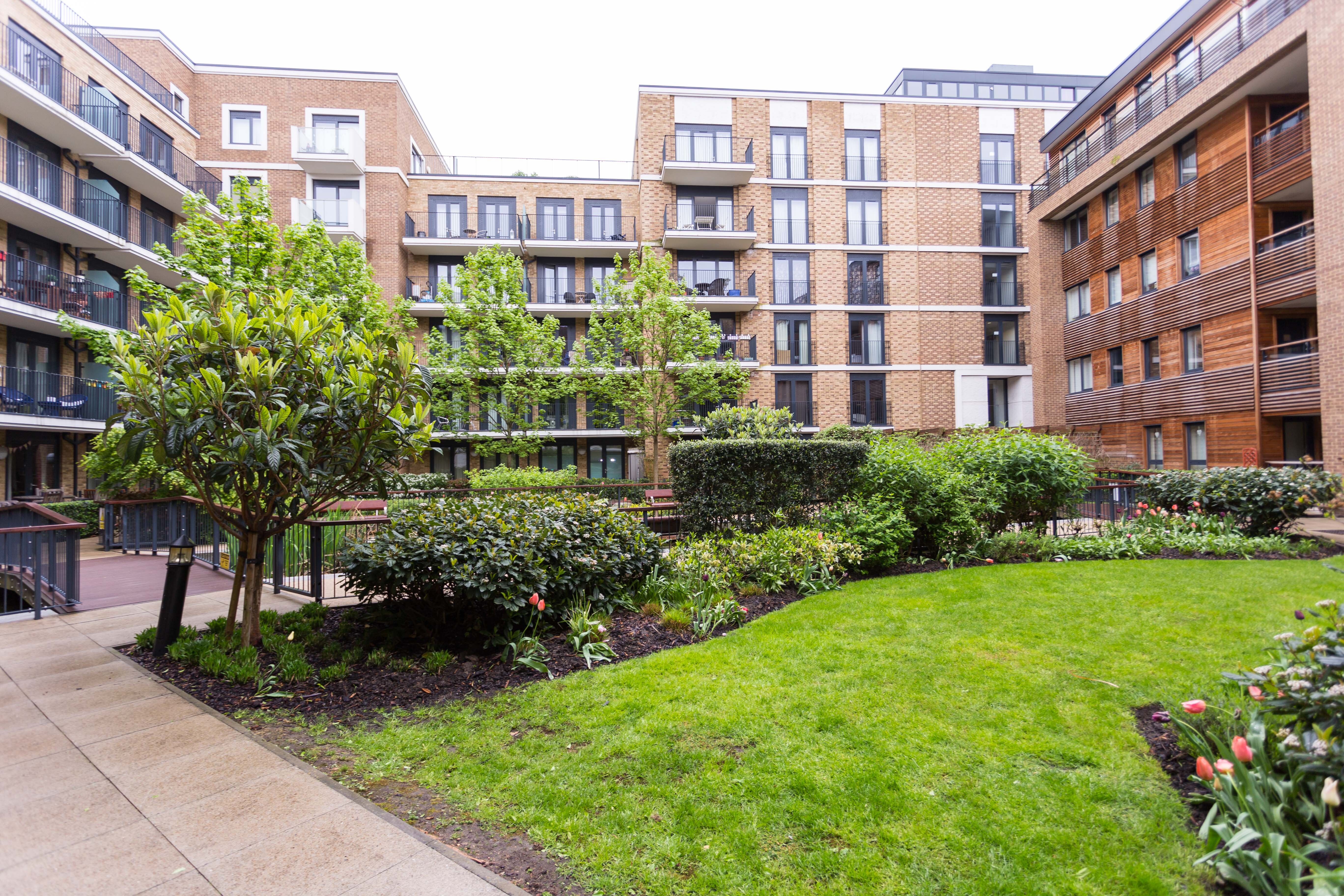 Fairmont House, London, Greater London, SE16 Image 8