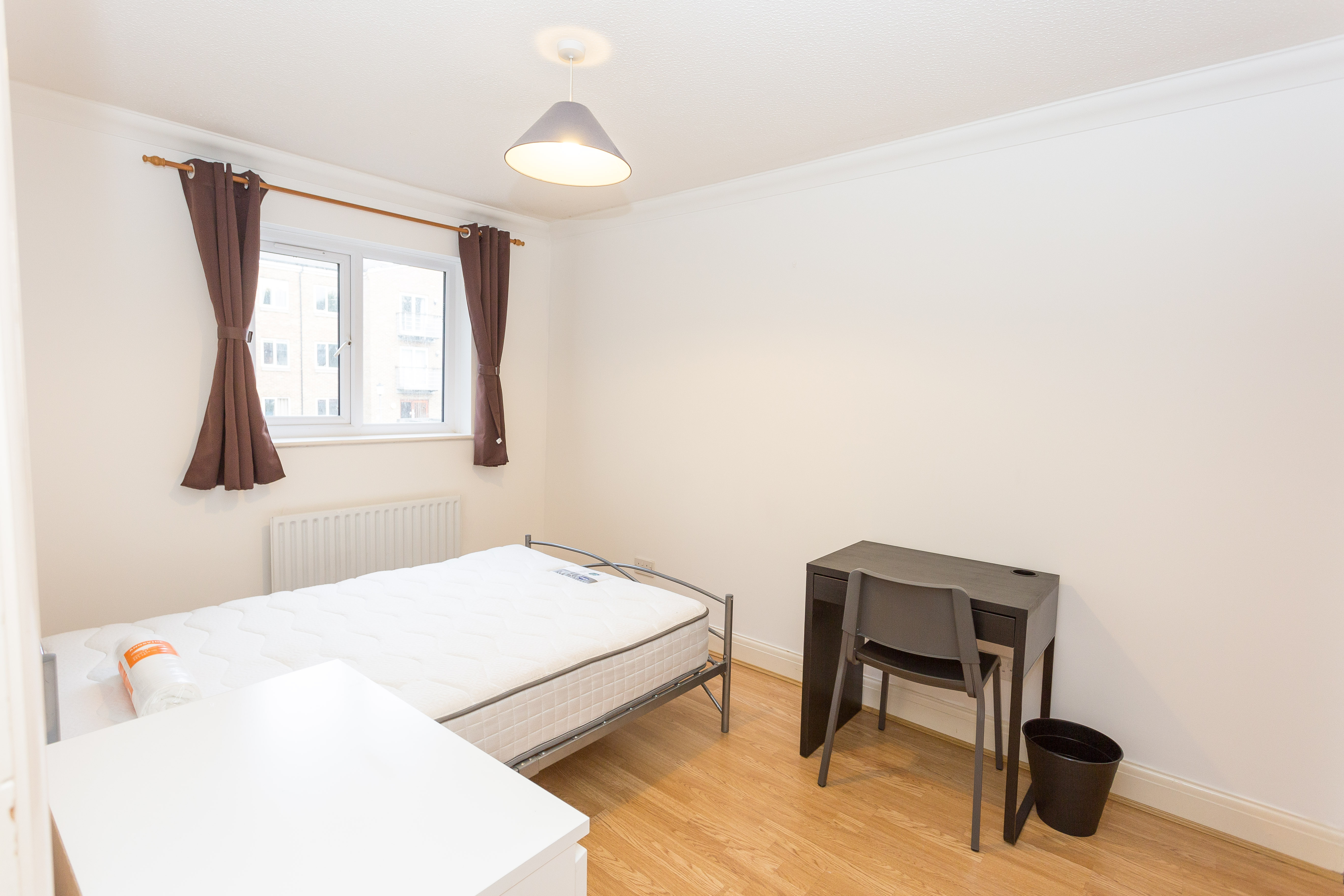 Surrey Quays, London, Greater London, SE16 Image 9