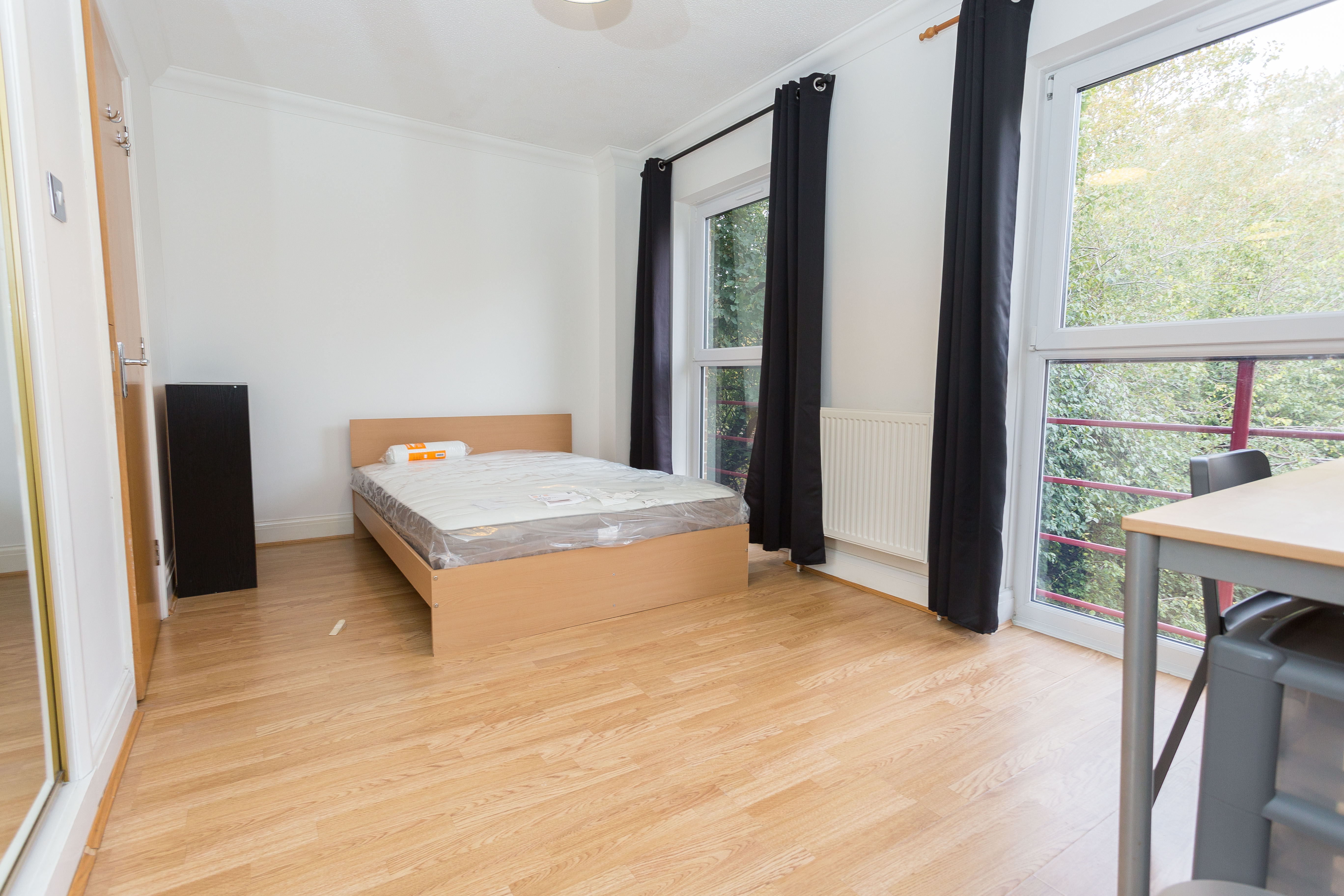 Surrey Quays, London, Greater London, SE16 Image 17