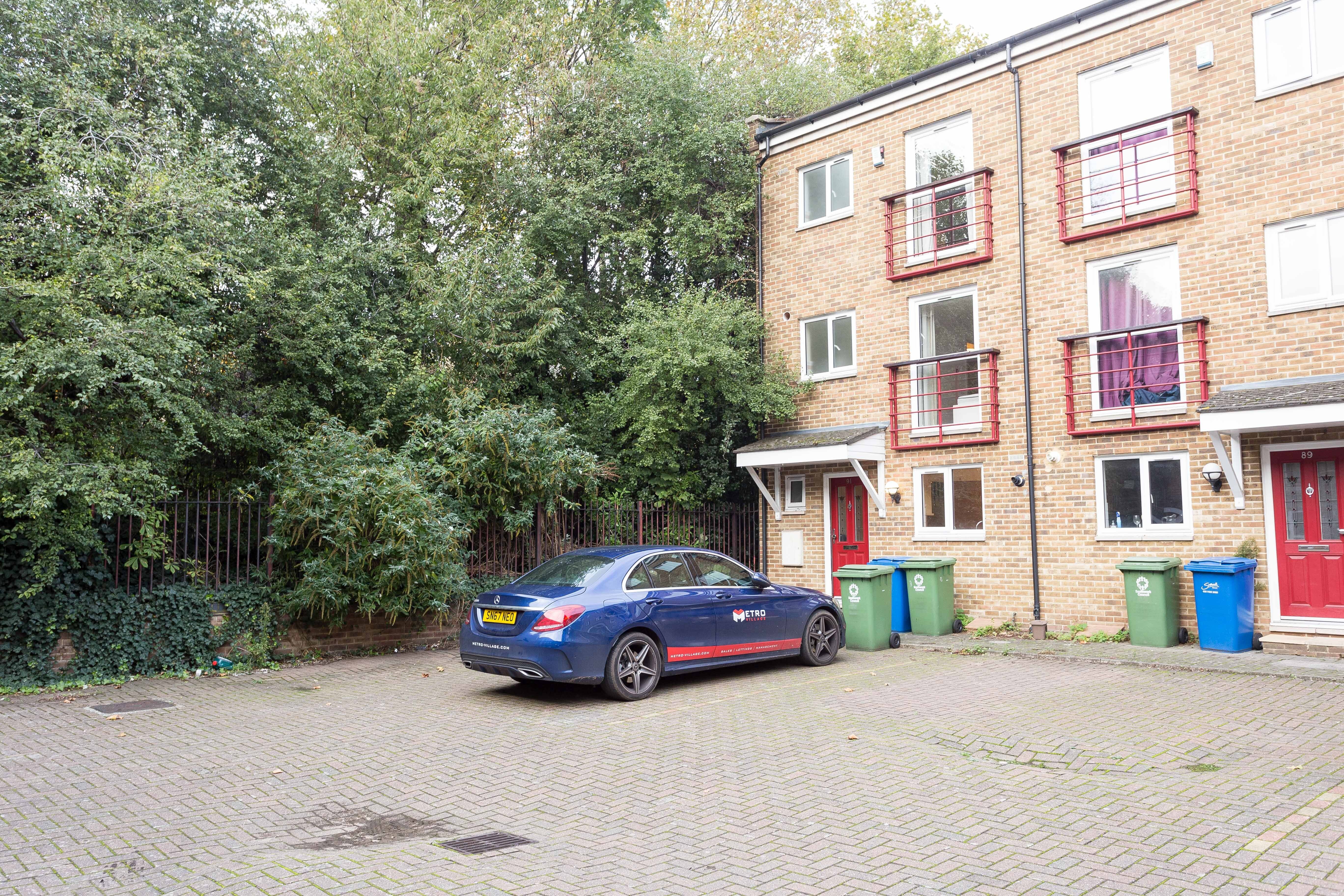 Surrey Quays, London, Greater London, SE16 Image 19