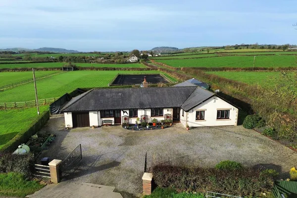 Sarn, Holywell, Flintshire, CH8