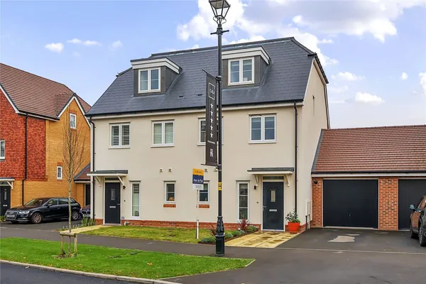 Roman Way, Beckenham, BR3, .