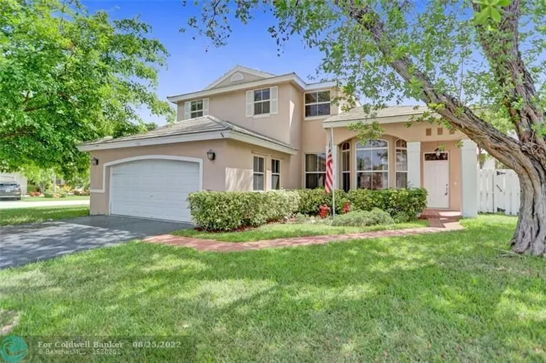 5501 NW 54th Ln, Coconut Creek, FL 33073