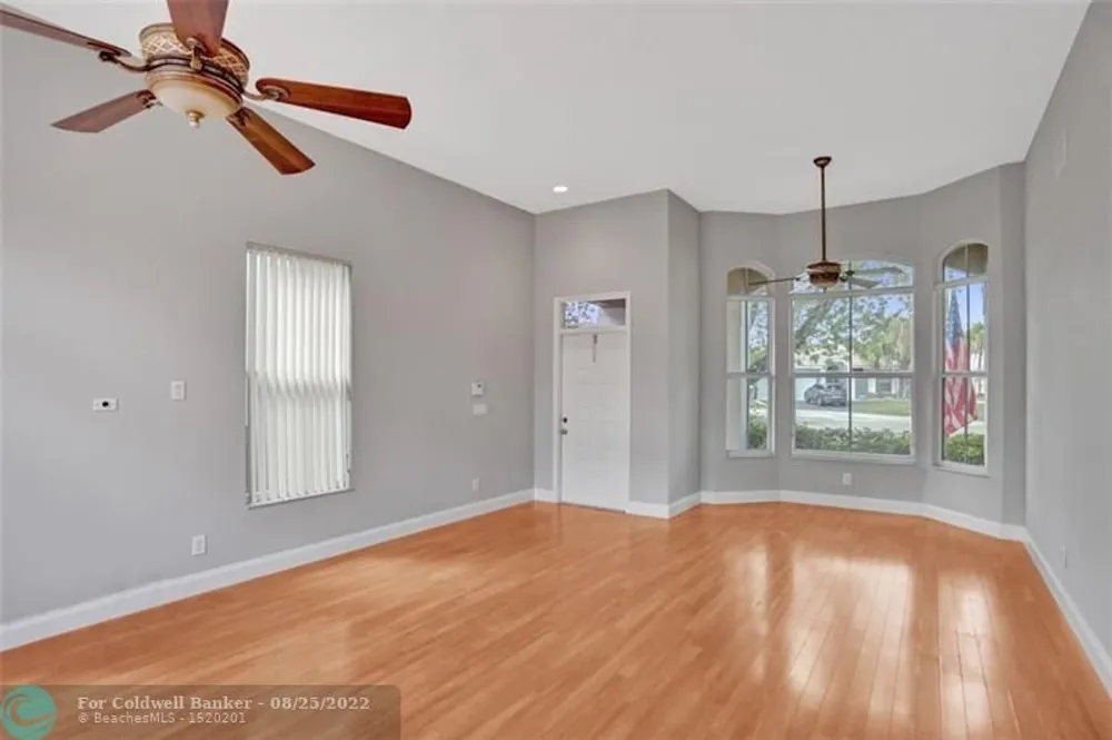 5501 NW 54th Ln, Coconut Creek, FL 33073