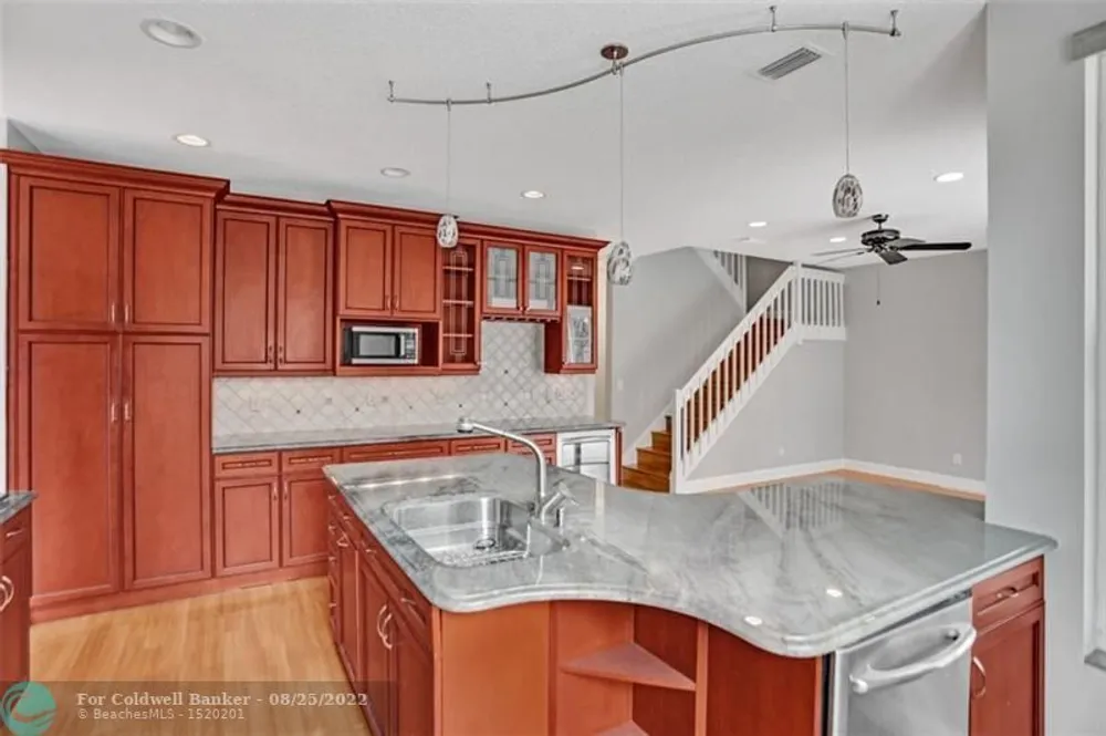 5501 NW 54th Ln, Coconut Creek, FL 33073