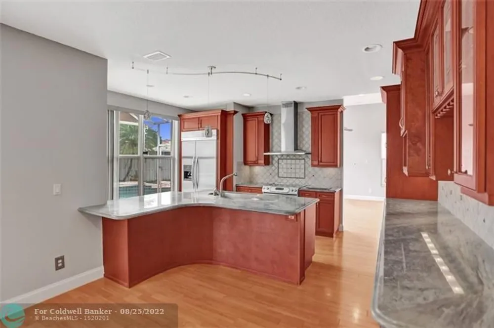 5501 NW 54th Ln, Coconut Creek, FL 33073
