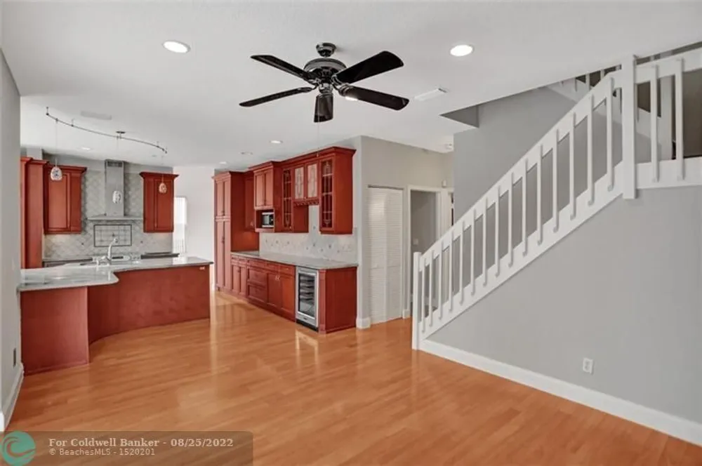 5501 NW 54th Ln, Coconut Creek, FL 33073