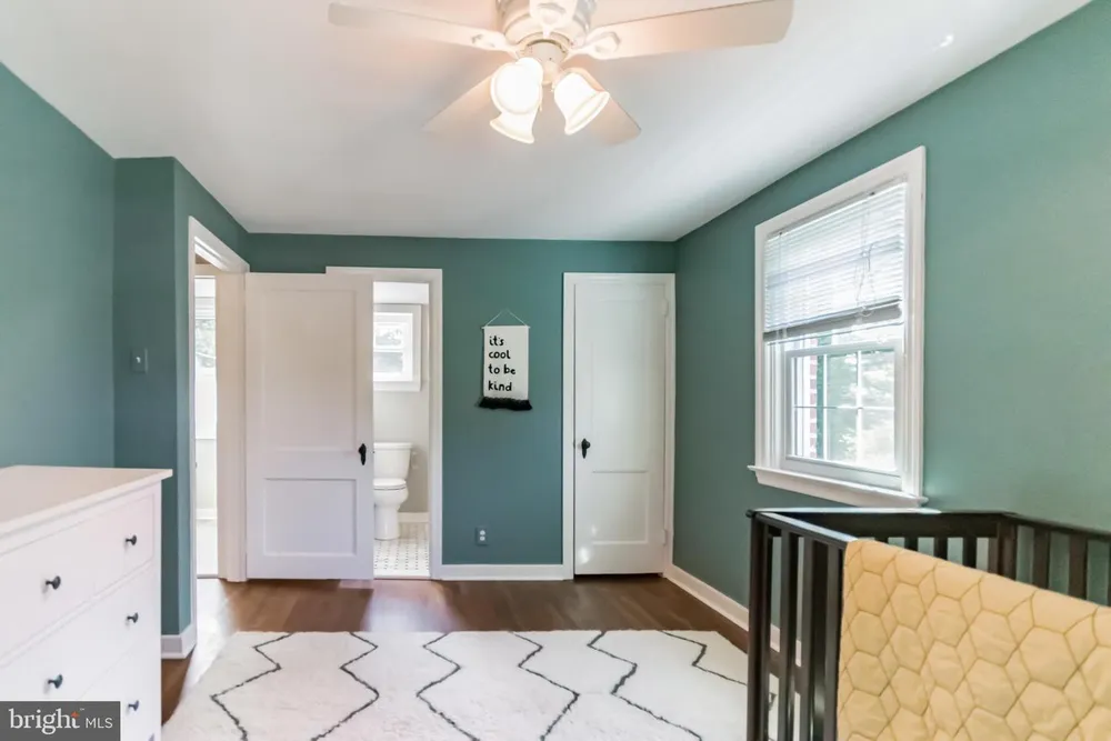402 W Garden Rd, Oreland, PA 19075