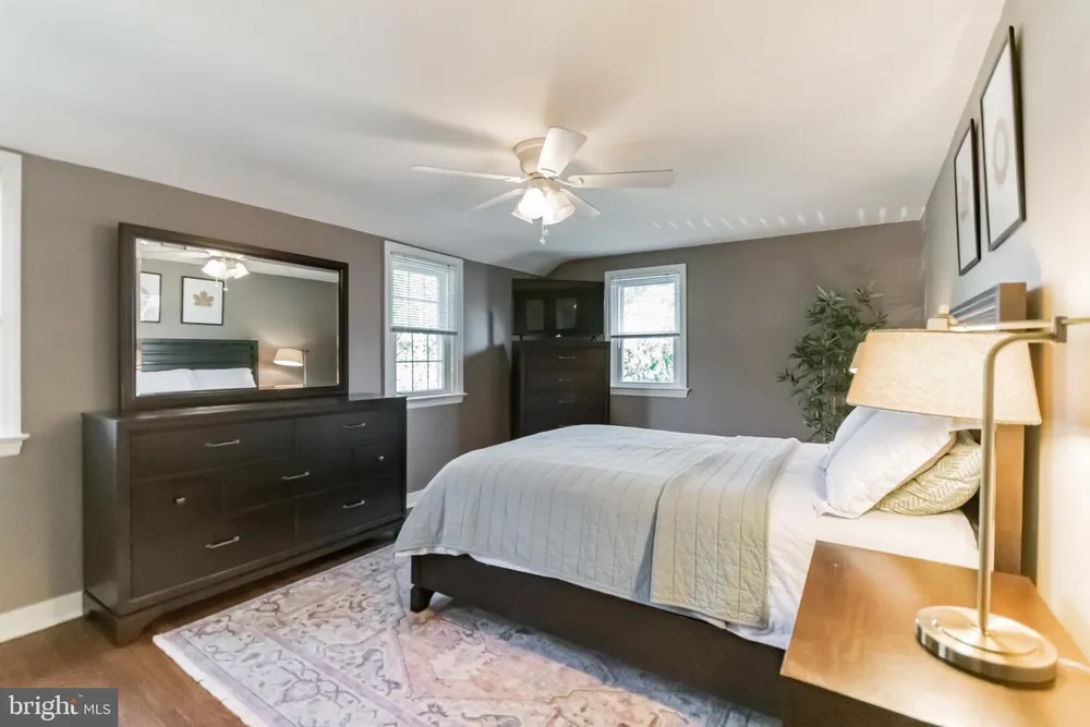 402 W Garden Rd, Oreland, PA 19075