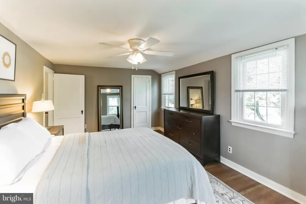 402 W Garden Rd, Oreland, PA 19075