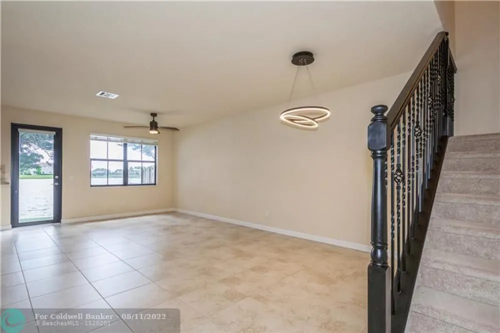 8452 Lake Majesty Ln, Parkland, FL 33076