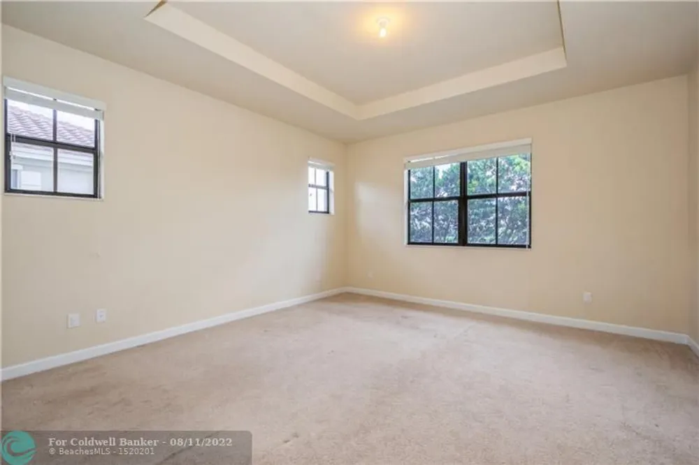 8452 Lake Majesty Ln, Parkland, FL 33076
