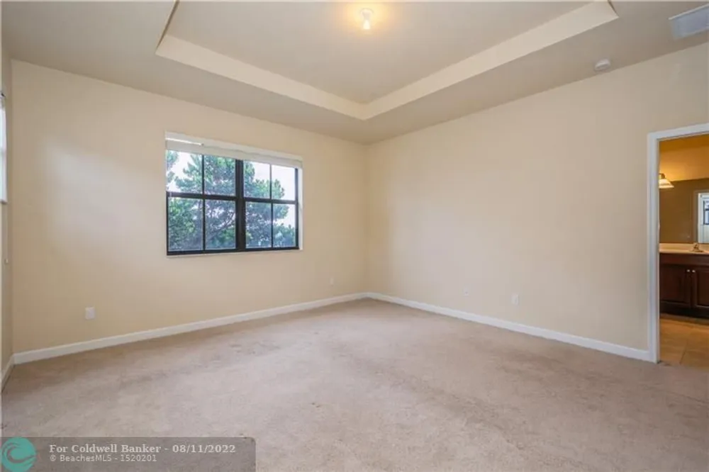 8452 Lake Majesty Ln, Parkland, FL 33076