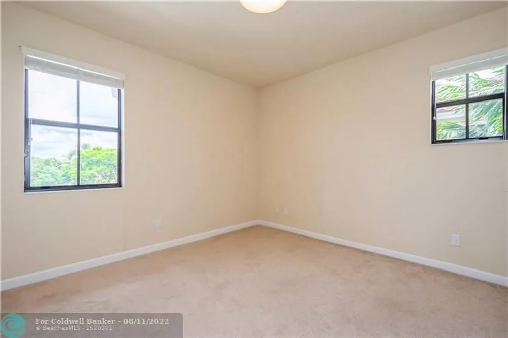 8452 Lake Majesty Ln, Parkland, FL 33076