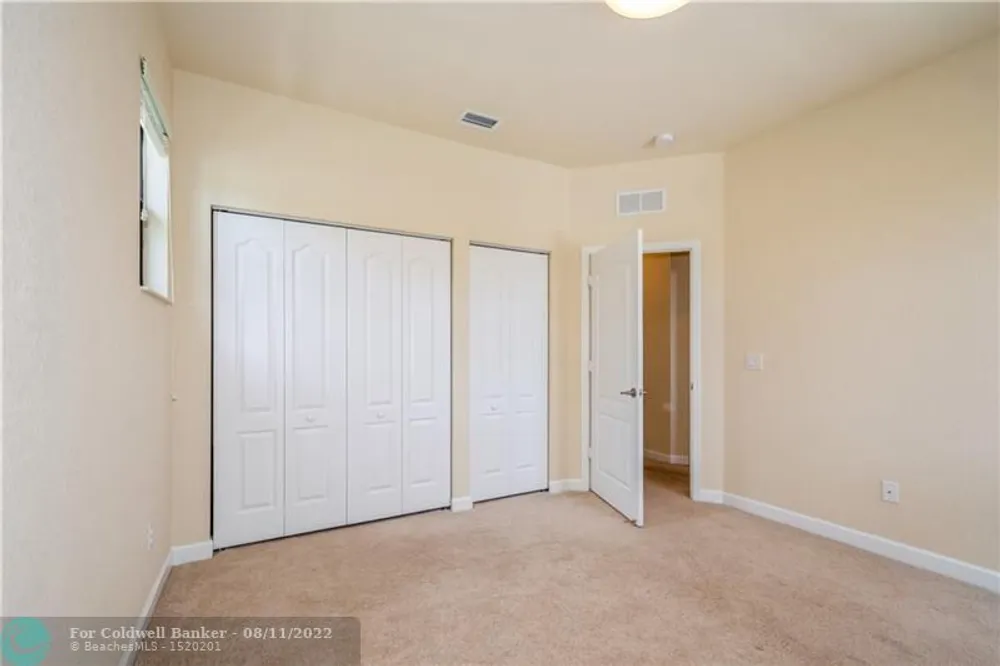 8452 Lake Majesty Ln, Parkland, FL 33076
