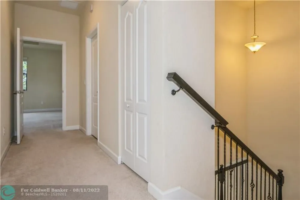 8452 Lake Majesty Ln, Parkland, FL 33076