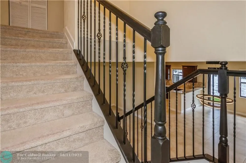8452 Lake Majesty Ln, Parkland, FL 33076