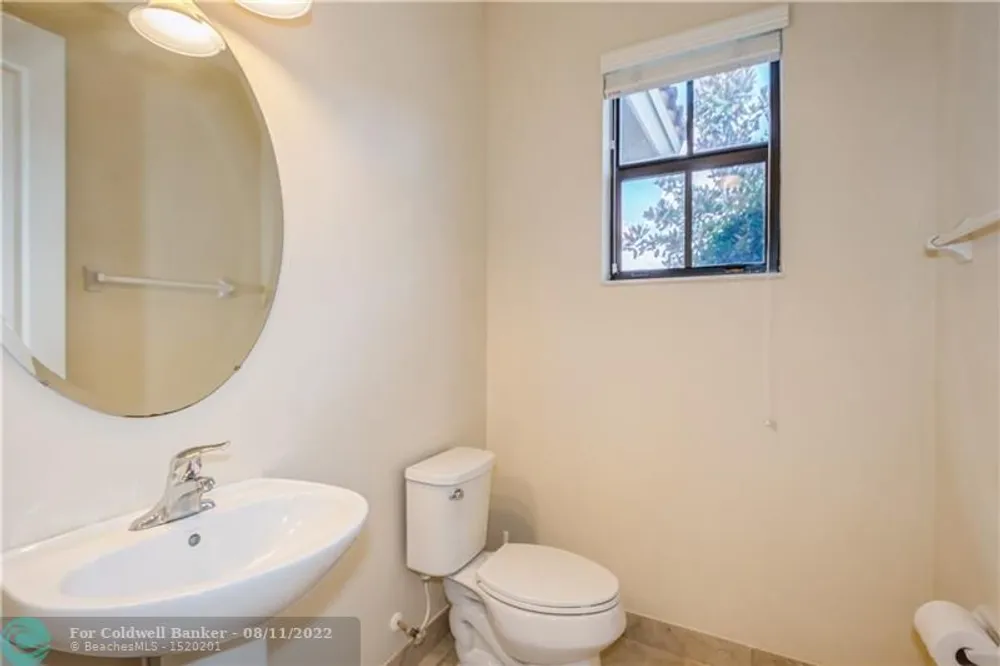 8452 Lake Majesty Ln, Parkland, FL 33076