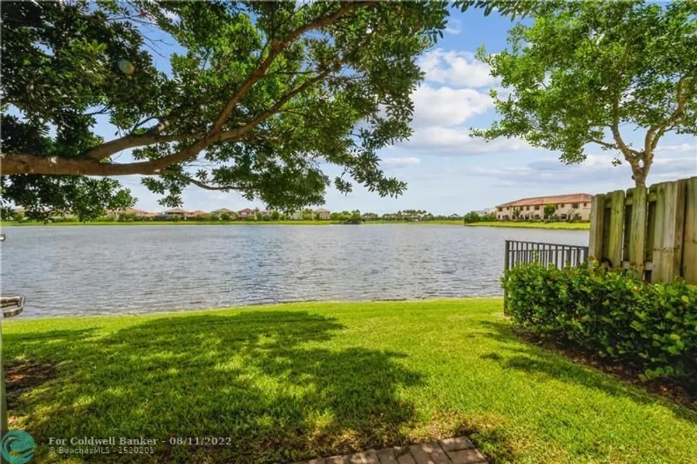 8452 Lake Majesty Ln, Parkland, FL 33076