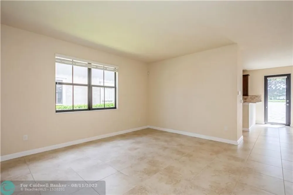 8452 Lake Majesty Ln, Parkland, FL 33076