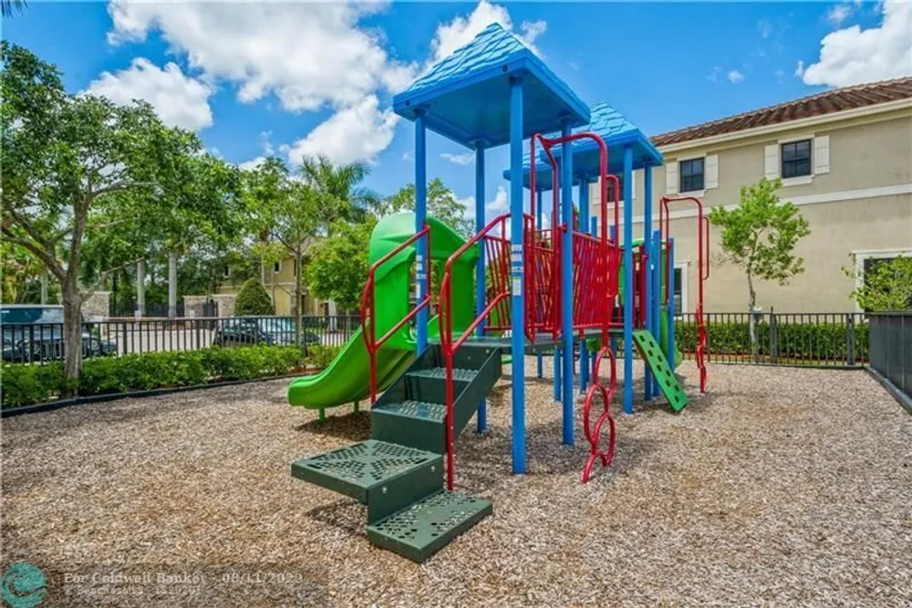 8452 Lake Majesty Ln, Parkland, FL 33076