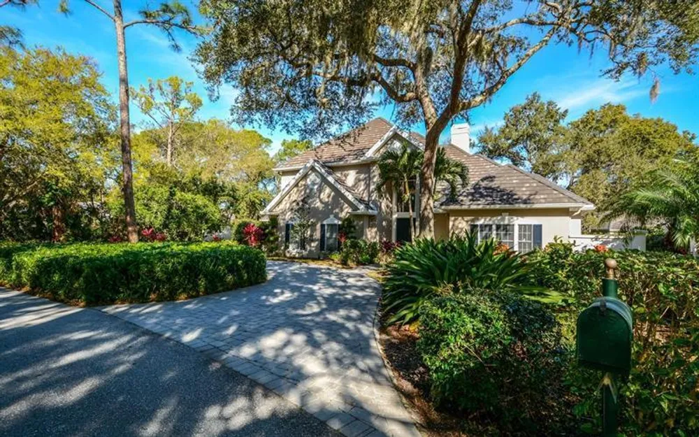 97 Sugar Mill Dr, Osprey, FL 34229