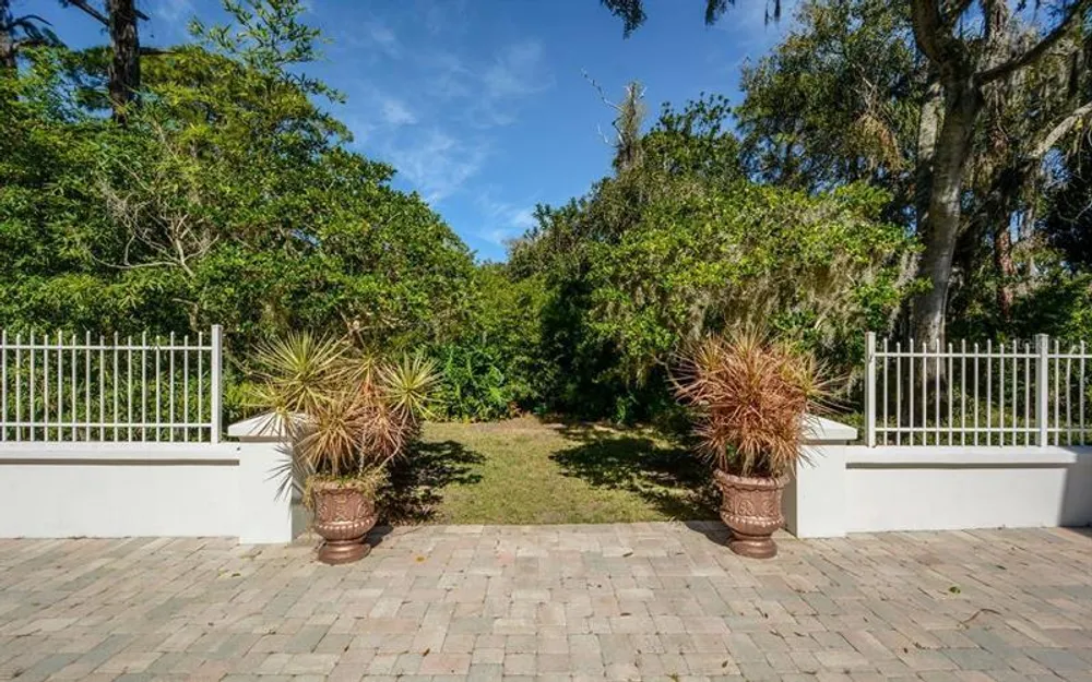 97 Sugar Mill Dr, Osprey, FL 34229